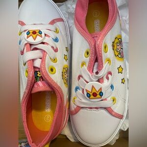 Super Mario princess peach size 2 girls sneakers